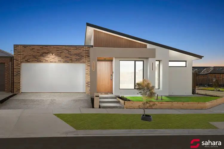 33 Rohab Crescent, Mount Cottrell VIC 3024