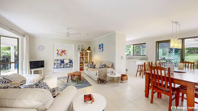 17 Oakland Drive, Tewantin QLD 4565