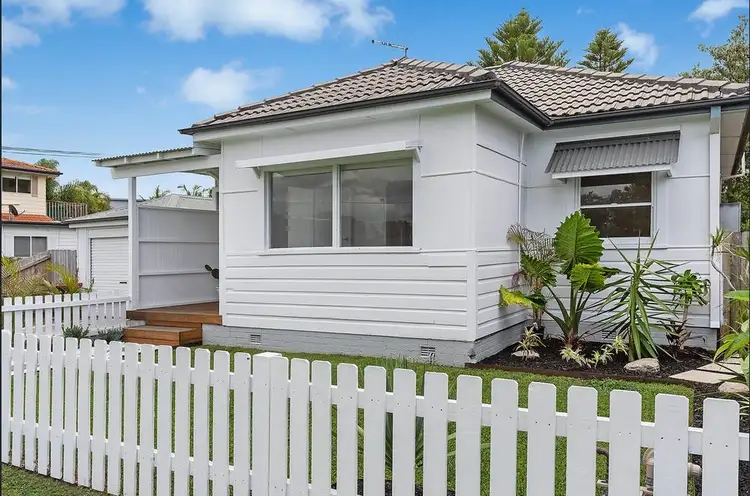 12 Lake Park Road, North Narrabeen NSW 2101