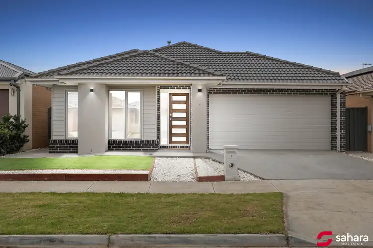 Main view of Homely house listing, 8 Abbeygate Drive, Werribee VIC 3030