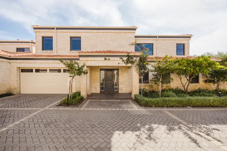 6/101 Bindaring Parade, Claremont WA 6010
