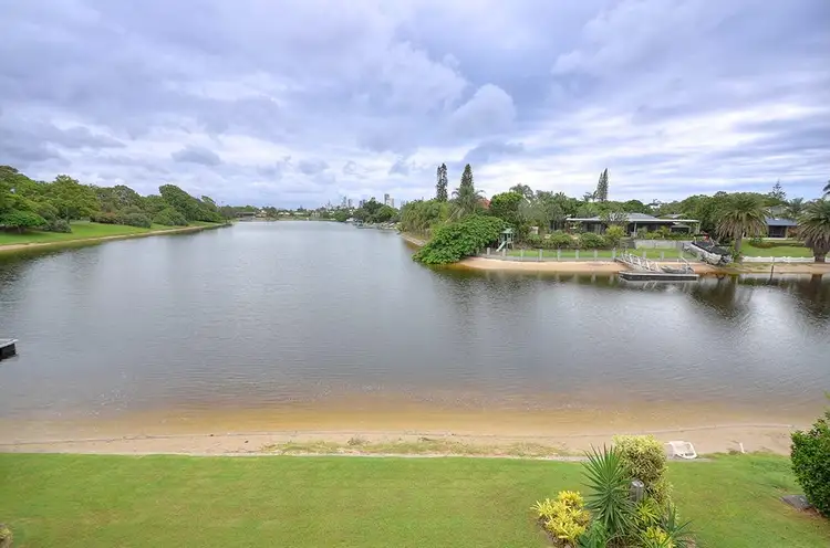 4/53 Karbunya Street, Mermaid Waters QLD 4218