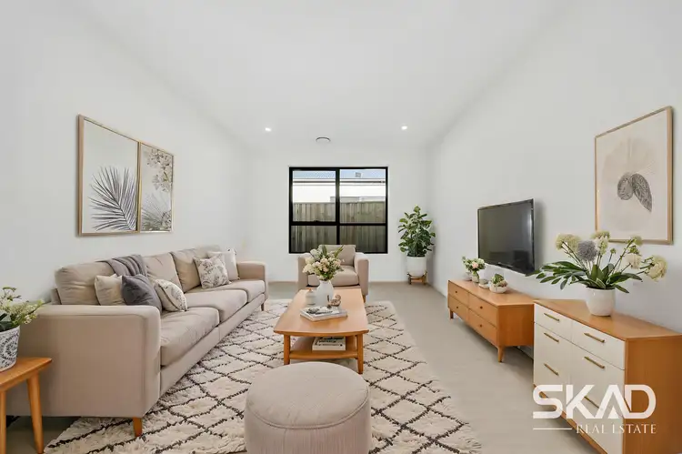 Second view of Homely house listing, 10 Wrenmore Avenue, Wollert VIC 3750