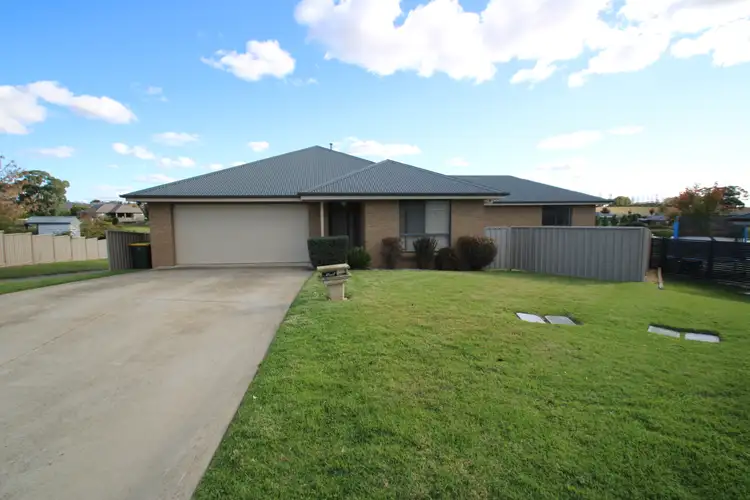 4 Callistemon Place, Orange NSW 2800