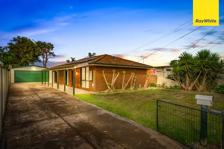 34 Hume Avenue, Melton South VIC 3338