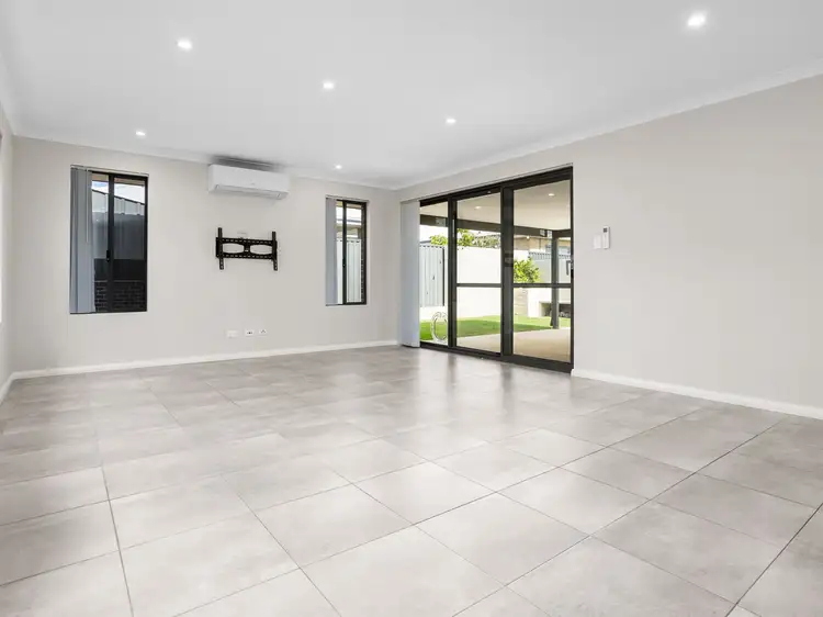 Fifth view of Homely house listing, 66 Wintergreen Crescent, Treeby WA 6164