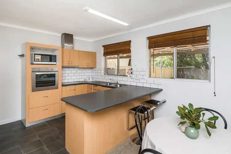 Fourth view of Homely unit listing, 7 Anita Place, Lesmurdie WA 6076
