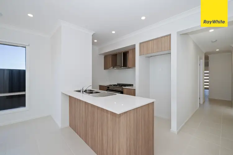 Fifth view of Homely house listing, 87 Buckingham Boulevard, Strathtulloh VIC 3338