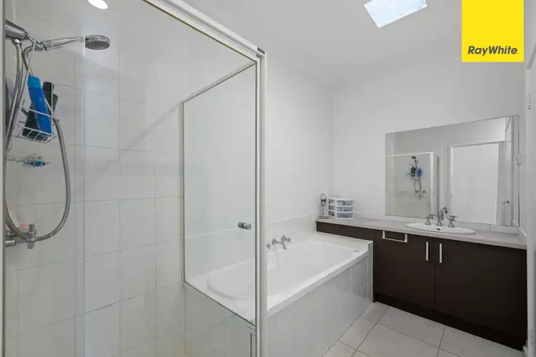 Fourth view of Homely unit listing, 14/17 Crestmont Drive, Melton South VIC 3338