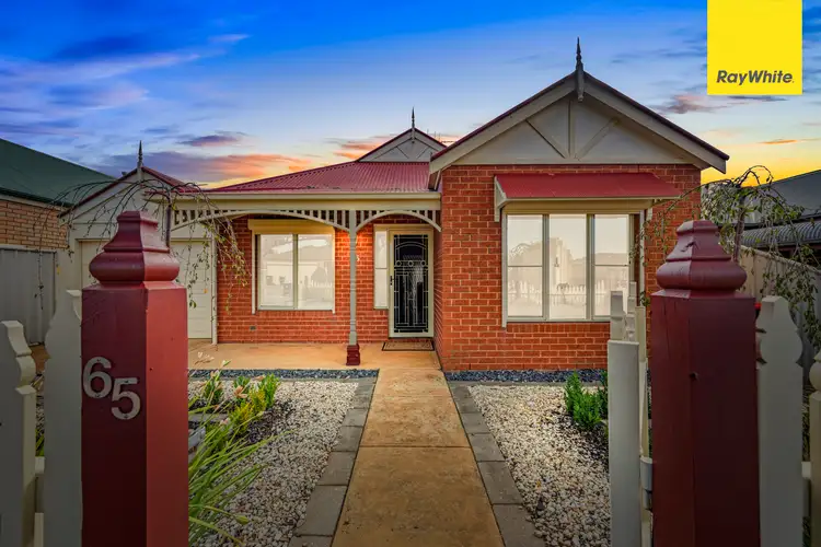 65 Grampians Way, Caroline Springs VIC 3023