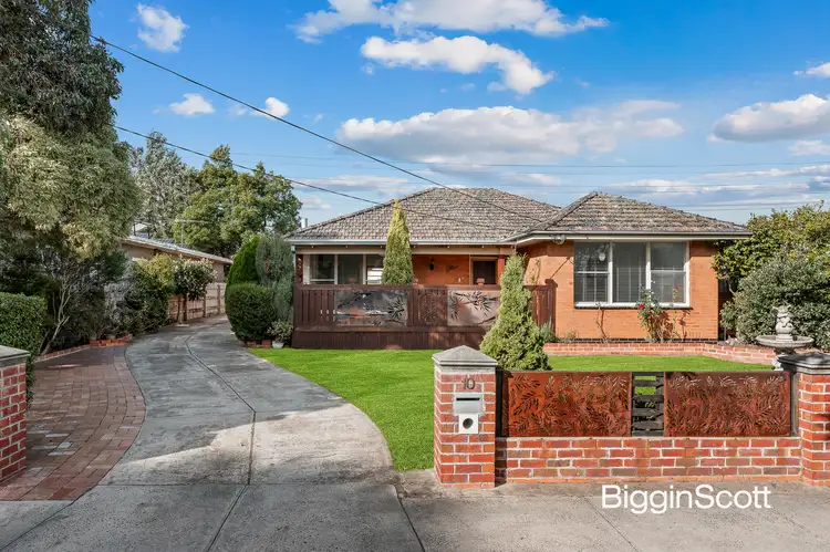 Main view of Homely house listing, 10 Risdon Drive, Notting Hill VIC 3168
