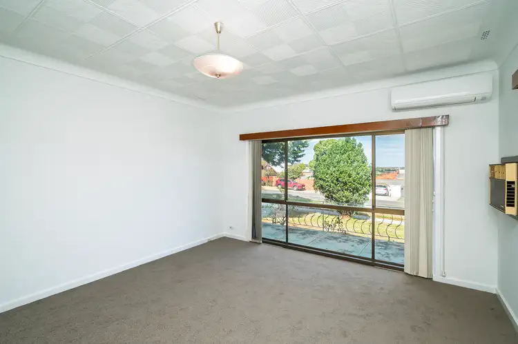 208 CLONTARF ROAD, Hamilton Hill WA 6163