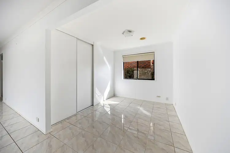 Fifth view of Homely house listing, 10 Butterfield Place, Cranbourne East VIC 3977