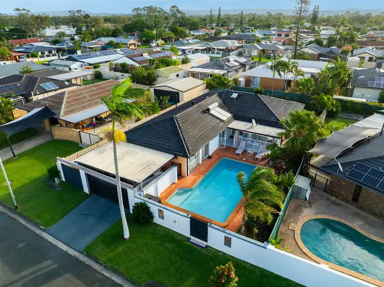 8 Eacham Avenue, Coombabah QLD 4216