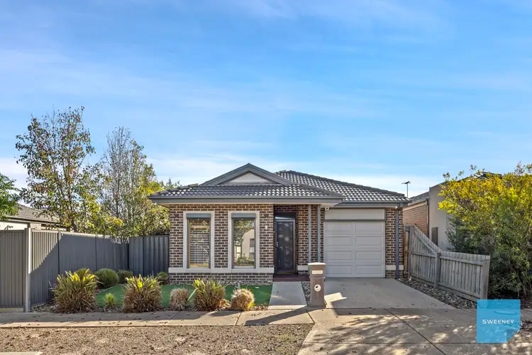 3 Phoenix Grove, Fraser Rise VIC 3336