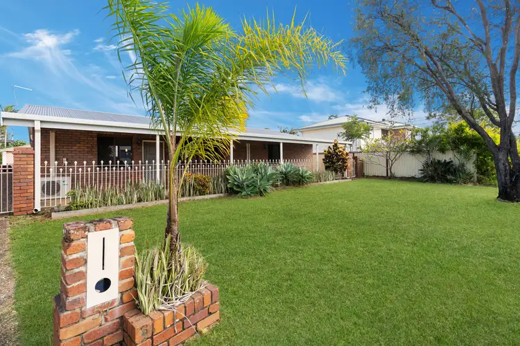 57 Peverell Street, Hillcrest QLD 4118