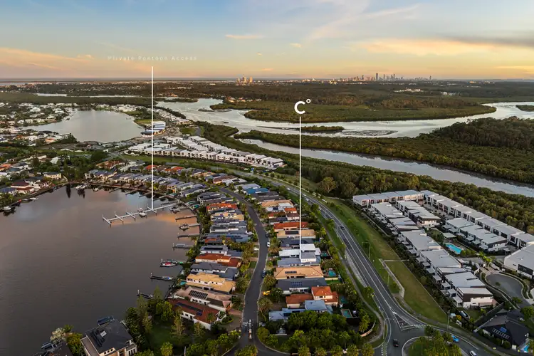 534 Oyster Cove Promenade, Helensvale QLD 4212