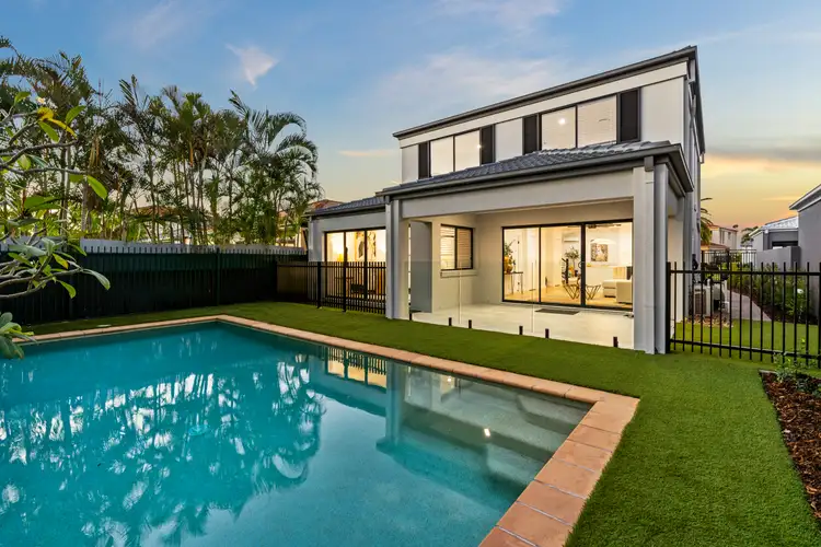 534 Oyster Cove Promenade, Helensvale QLD 4212
