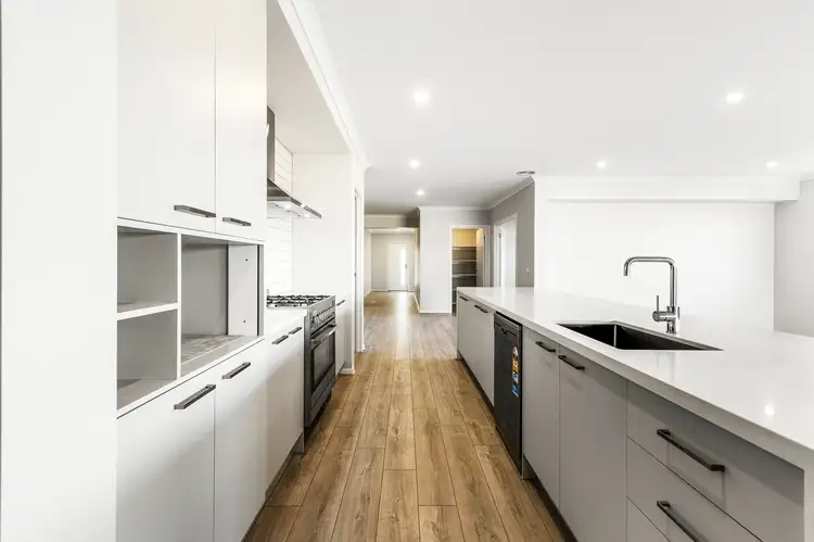 Main view of Homely house listing, 3 Kalbow street, Botanic Ridge VIC 3977