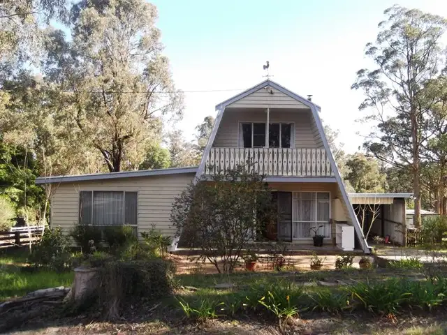 215 Great Alpine Road, Bruthen VIC 3885