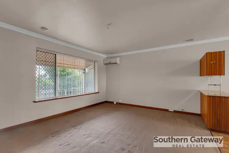 Fourth view of Homely house listing, 33 Nye Way, Orelia WA 6167