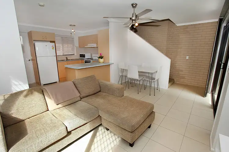 1/4 Yallanga Place, Mooloolaba QLD 4557