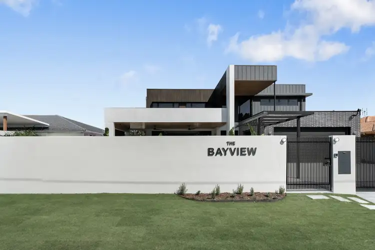 336 Bayview Street, Hollywell QLD 4216