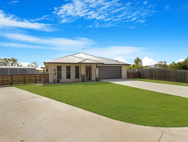 4 Walkers Road, Urangan QLD 4655