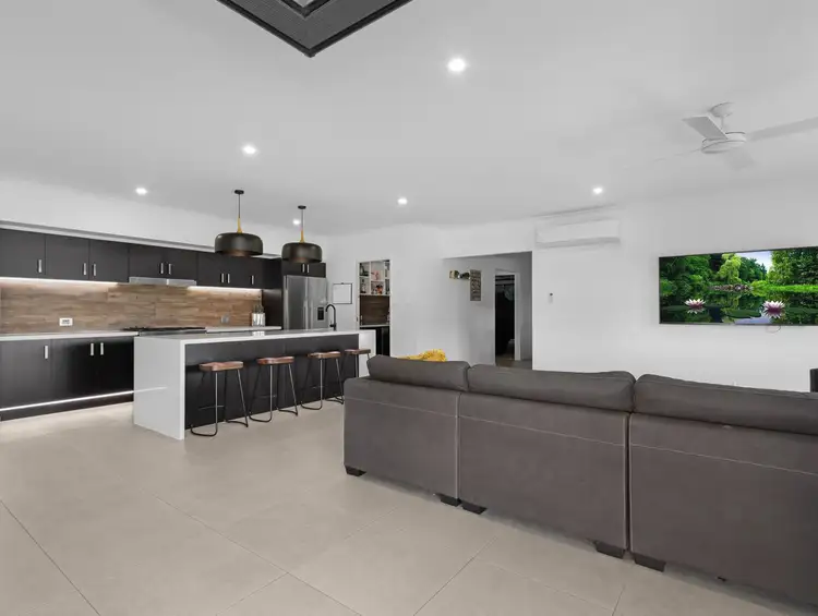 Sixth view of Homely house listing, 4 Walkers Road, Urangan QLD 4655