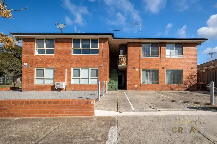 3/1 Clacton, St Albans VIC 3021