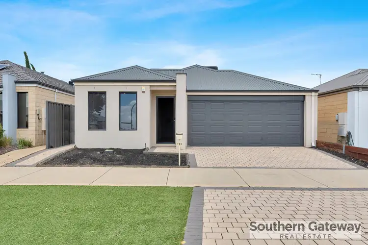 100 Boatwright Avenue, Haynes WA 6112