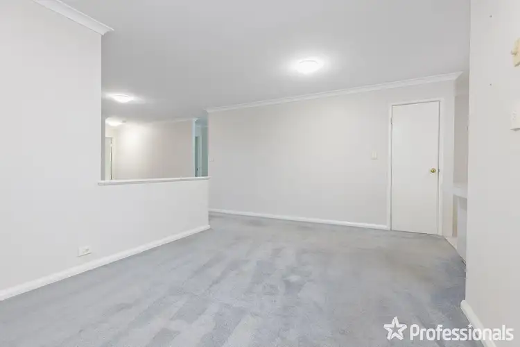 Fifth view of Homely unit listing, 3/7 Catrine Court, Kingsley WA 6026