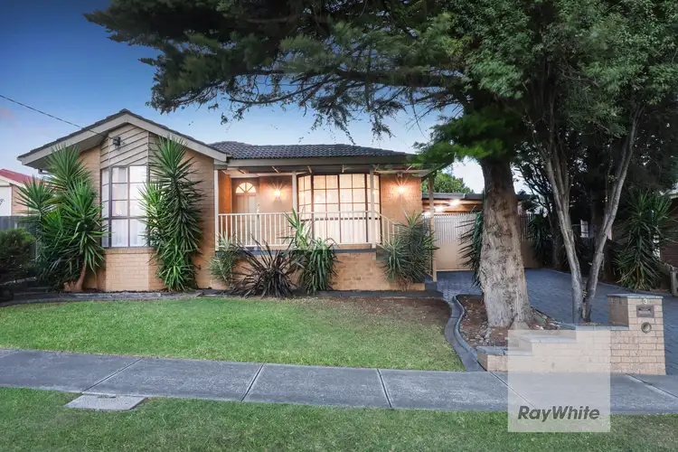 3 Chinnock Court, Craigieburn VIC 3064
