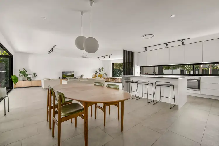 49 Rio Vista Boulevard, Broadbeach Waters QLD 4218