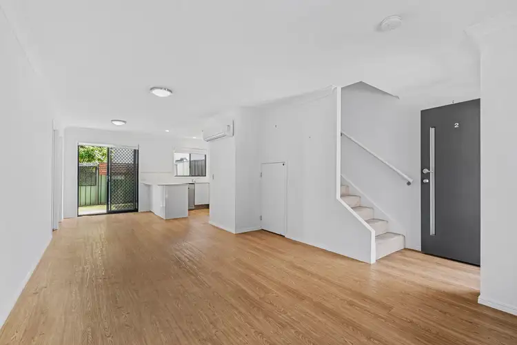 Third view of Homely house listing, 2/93 Railway Parade, Thorneside QLD 4158