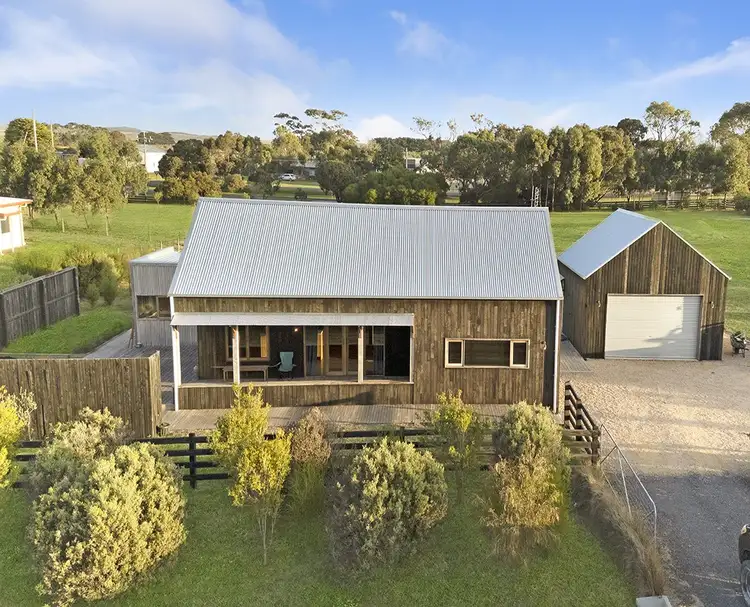 15 Lindsay Street, Yambuk VIC 3285
