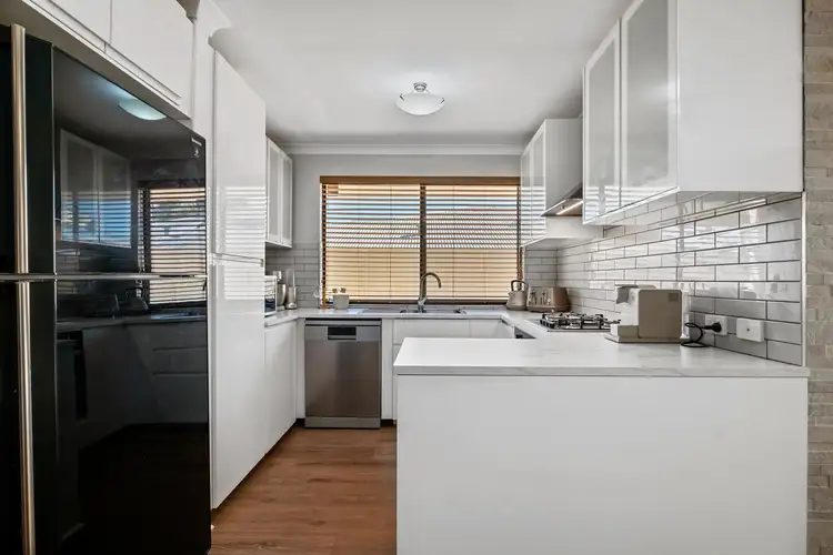 33 Campolino Gardens, Stratton WA 6056