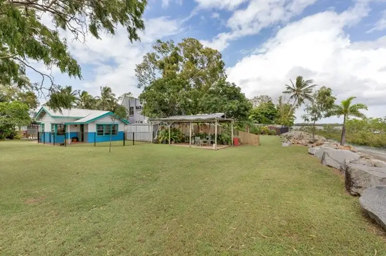 9 Slade Esplanade, Slade Point QLD 4740