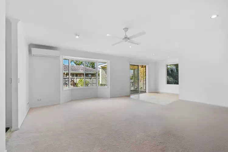 1/22 Woodlands Drive, Banora Point NSW 2486