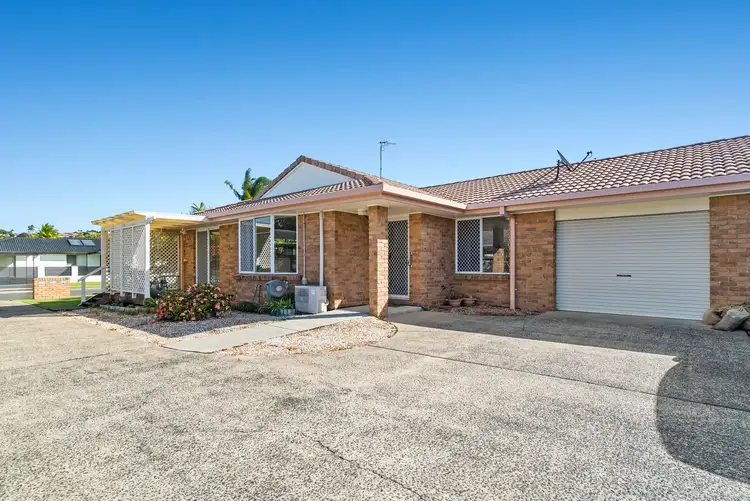 Third view of Homely semi-detached listing, 1/22 Woodlands Drive, Banora Point NSW 2486