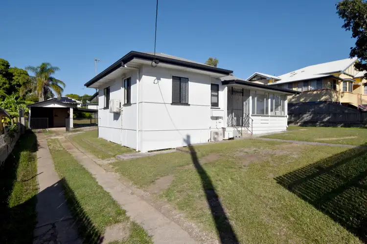 11 White Street, West Gladstone QLD 4680