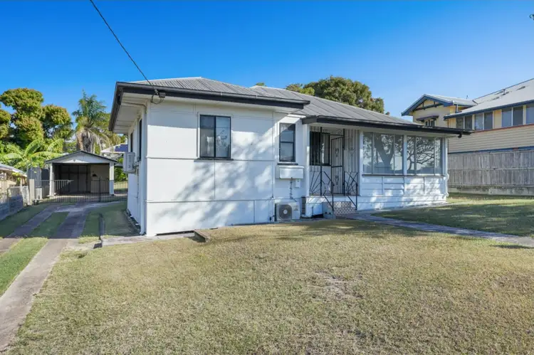 11 White Street, West Gladstone QLD 4680