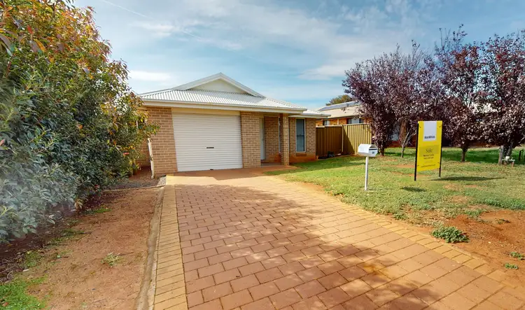 6A & 6B Thornett Place, Dubbo NSW 2830
