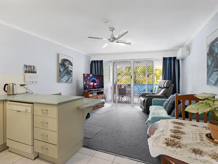 Fifth view of Homely unit listing, 10/386 Esplanade, Torquay QLD 4655