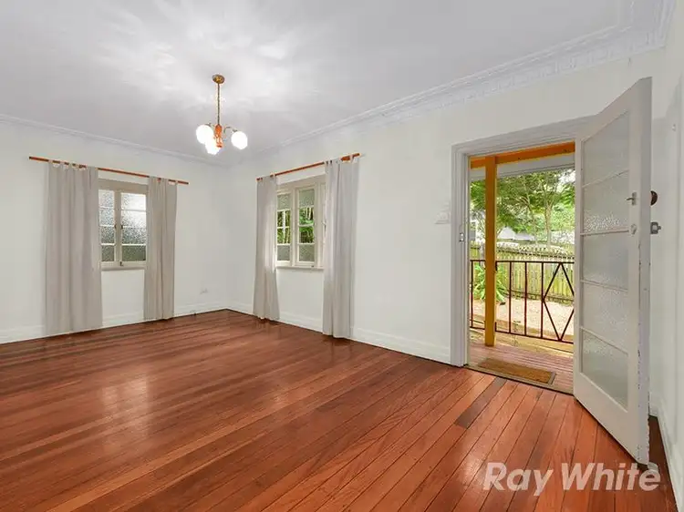 9 Glin Avenue, Newmarket QLD 4051