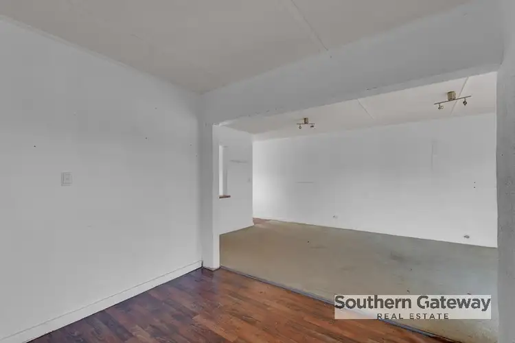Sixth view of Homely unit listing, 18/4 Canham Way, Orelia WA 6167