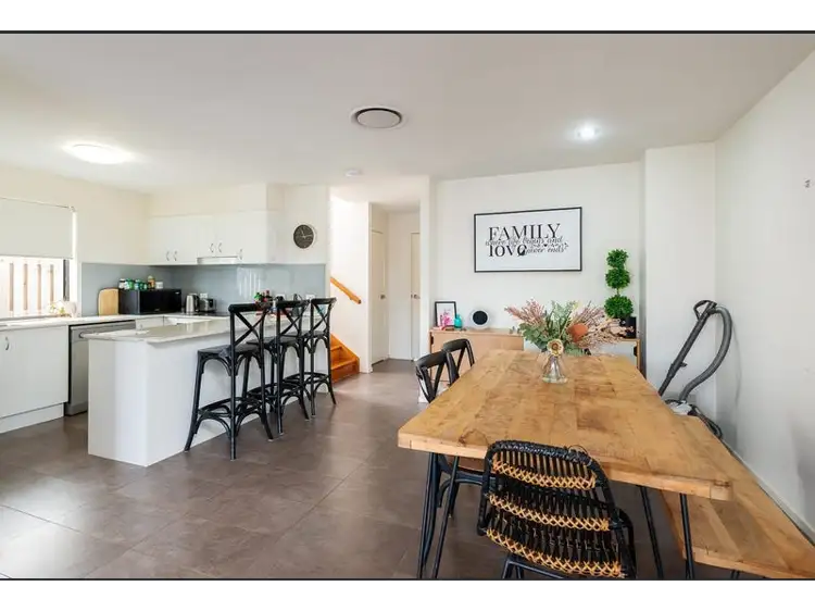 12 La Savina Drive, Coombabah QLD 4216