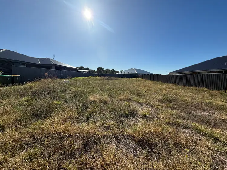 9 Acacia Circuit, Parkes NSW 2870
