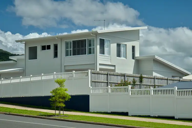 70b Oxbow Circuit, Redlynch QLD 4870