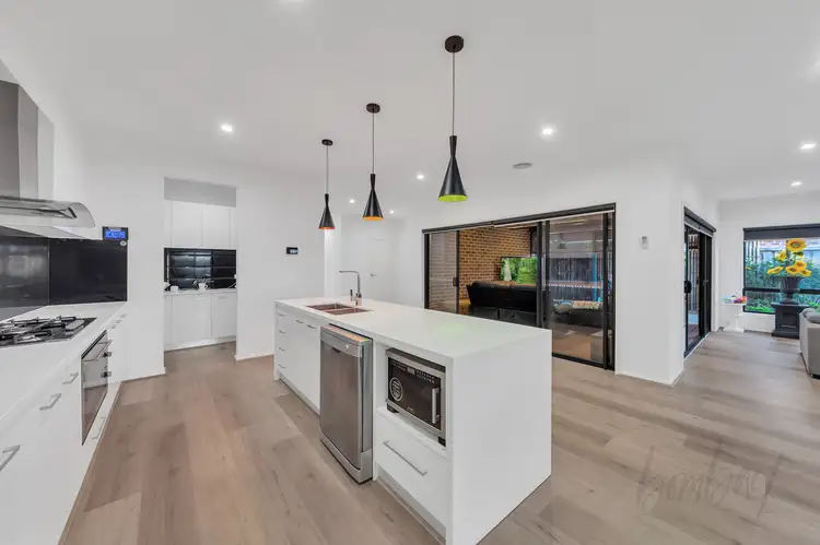 Sixth view of Homely house listing, 27 Palladium Circle, Beveridge VIC 3753
